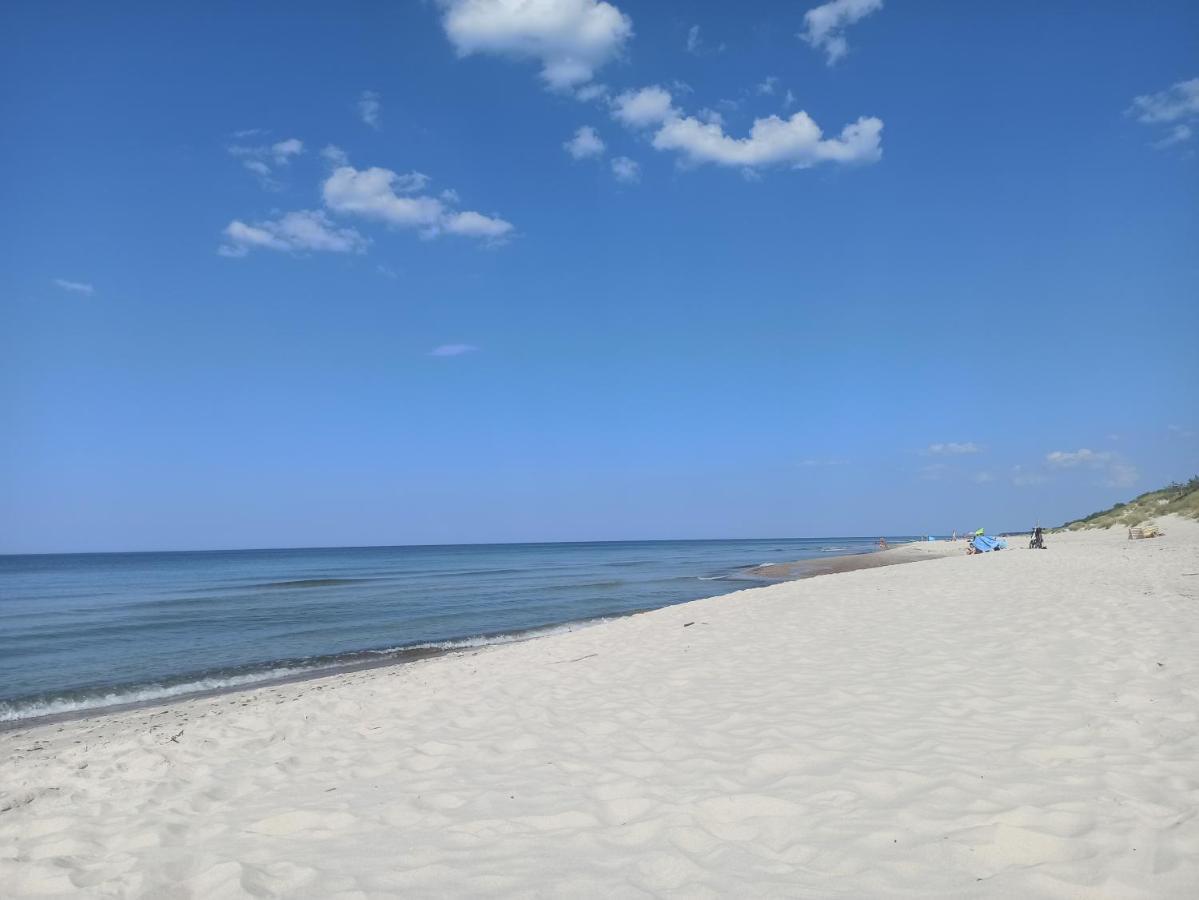 Dom Goscinny Przy Jeziorze Gardna Wielka Экстерьер фото